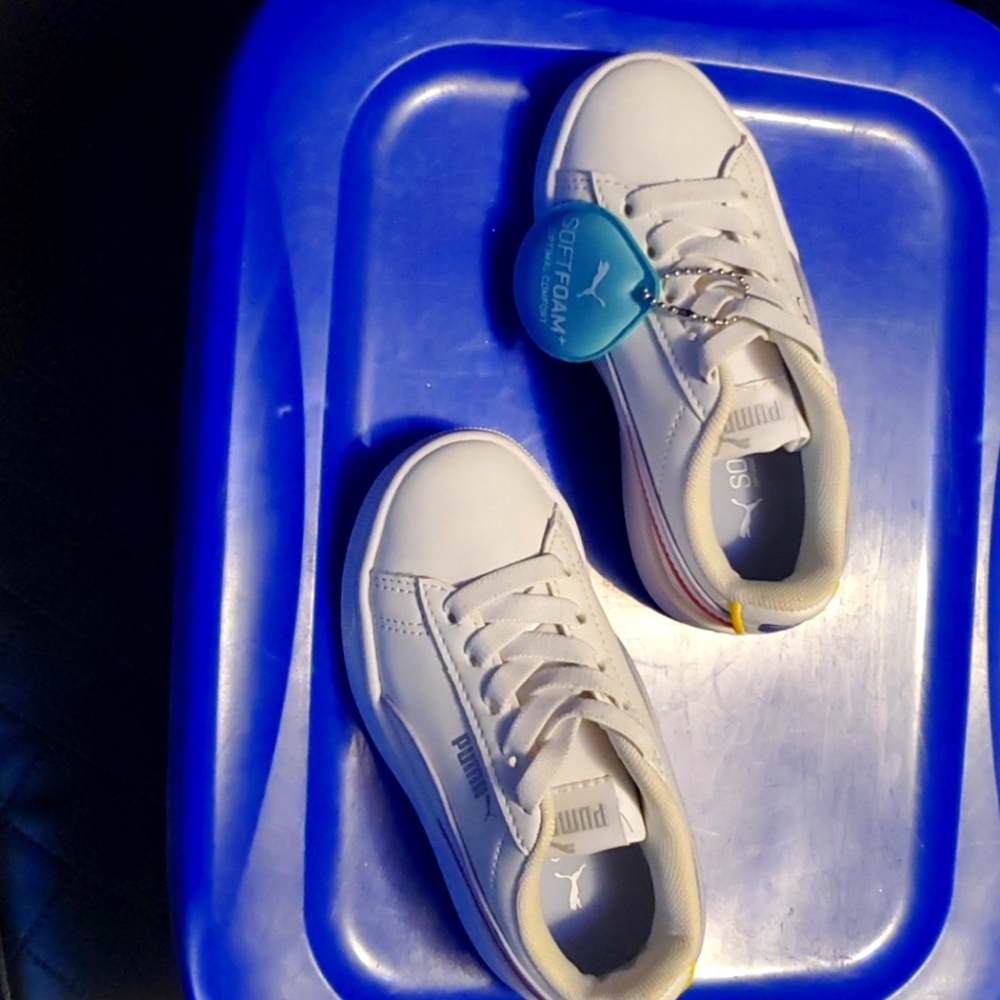 Puma soft foam sneakers 10.5 girls